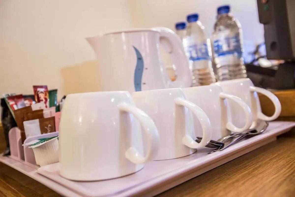 Tollgate Hotel & Leisure Stoke-on-Trent Екстериор снимка
