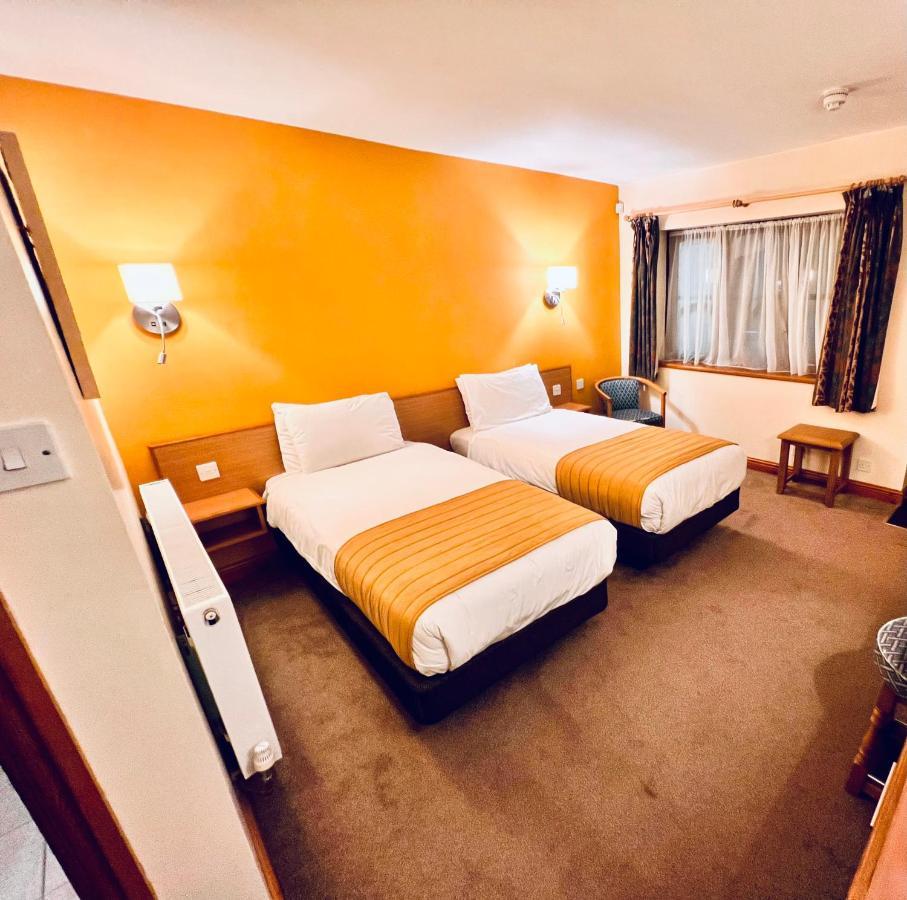 Tollgate Hotel & Leisure Stoke-on-Trent Екстериор снимка